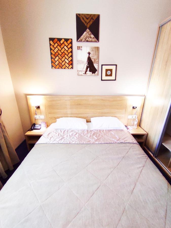 קייב Mackintosh Hotel מראה חיצוני תמונה